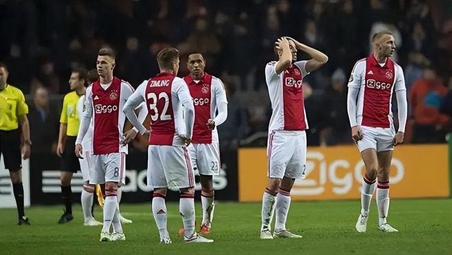 纽卡斯尔联7亿豪阵三场不胜，排名跌至第15豪门光环为何难救急？