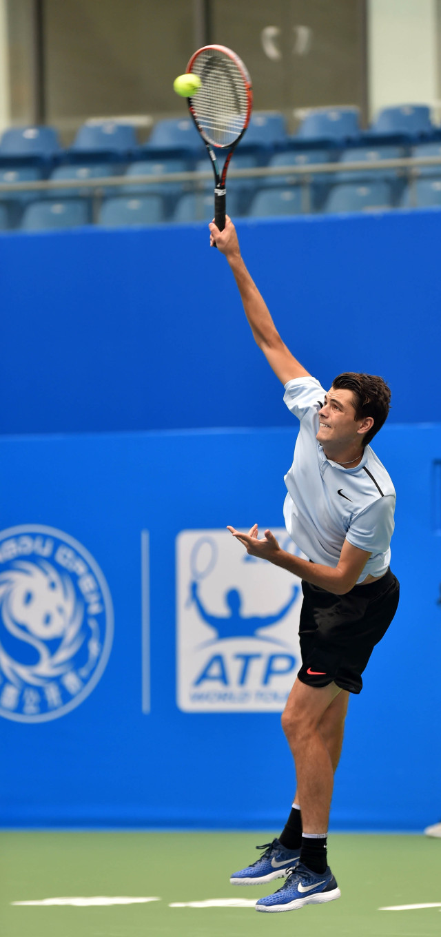 特雷杨22+11杰约21+15 老鹰力克尼克斯晋级4强