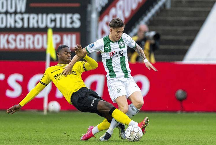 体坛联播｜曼城晋级足总杯半决赛,巴萨3分领跑西甲.