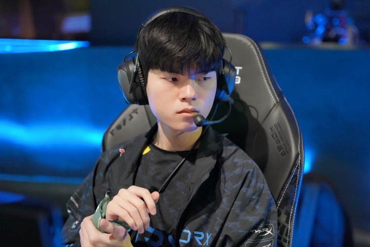 队报：科莫逆意甲而行，致力于打破意甲老将收容所的刻板印象