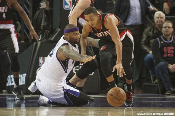 曼递交了一 曼递交了一