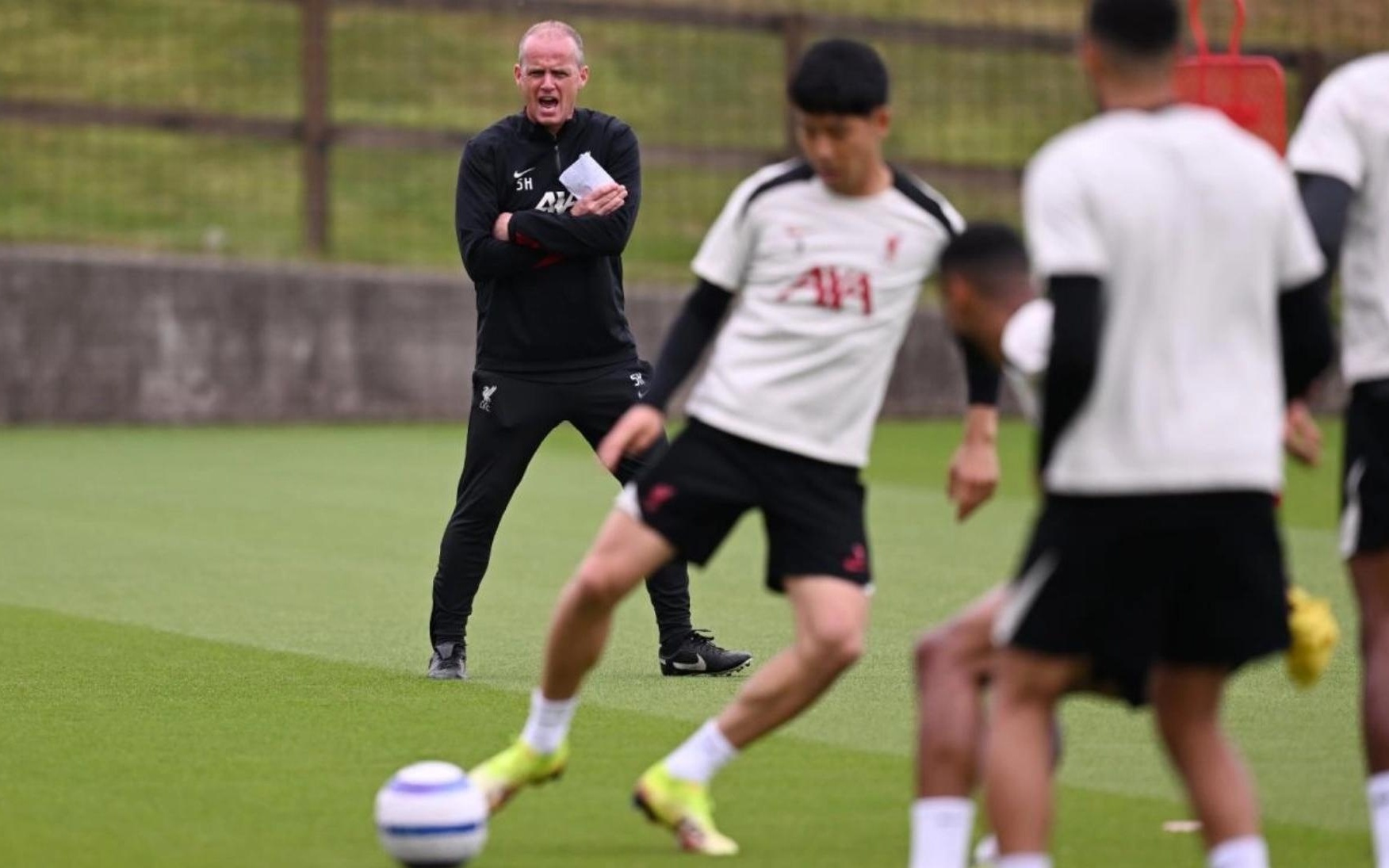 也推动了英 也推动了英