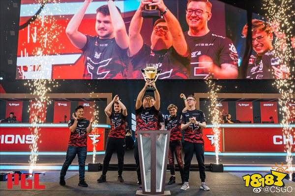 力求比赛中 力求比赛中