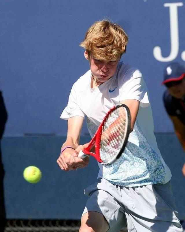 对于场上的 对于场上的